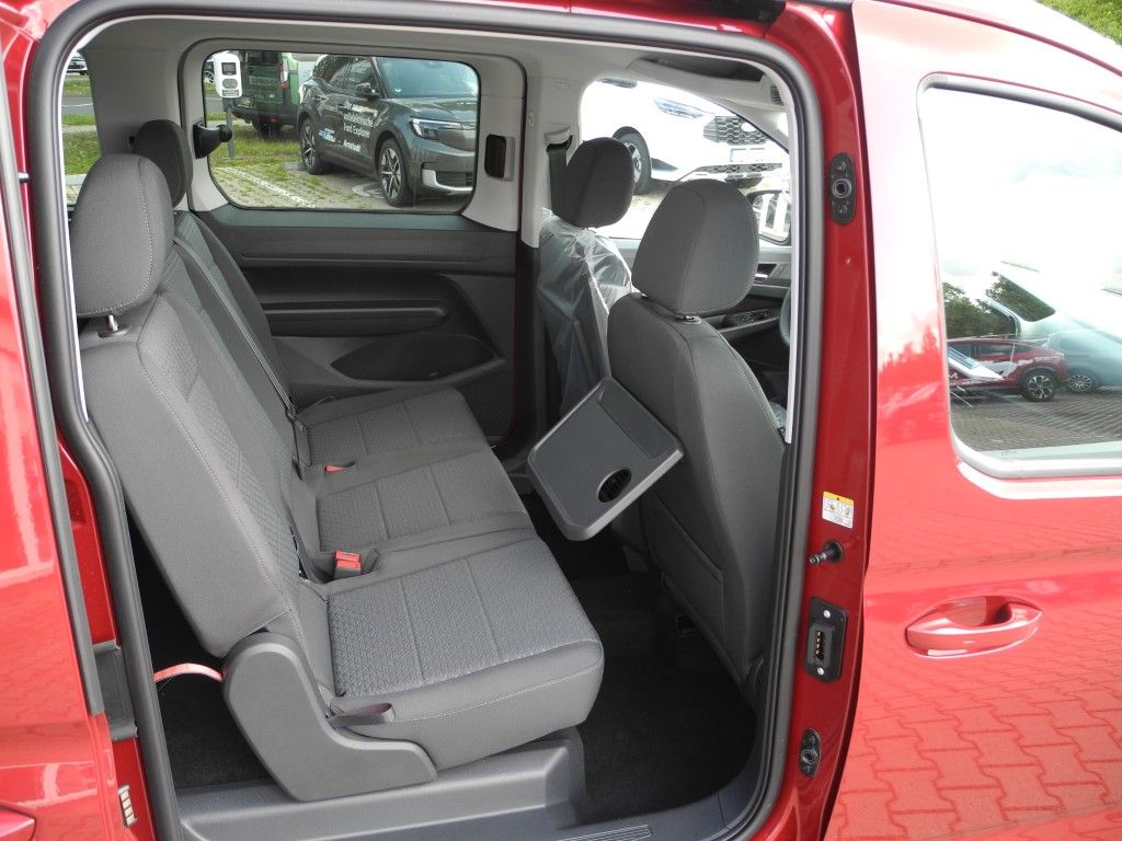 Fahrzeugabbildung Ford Grand Tourneo Connect 1.5 Aut. TITANIUM - LED
