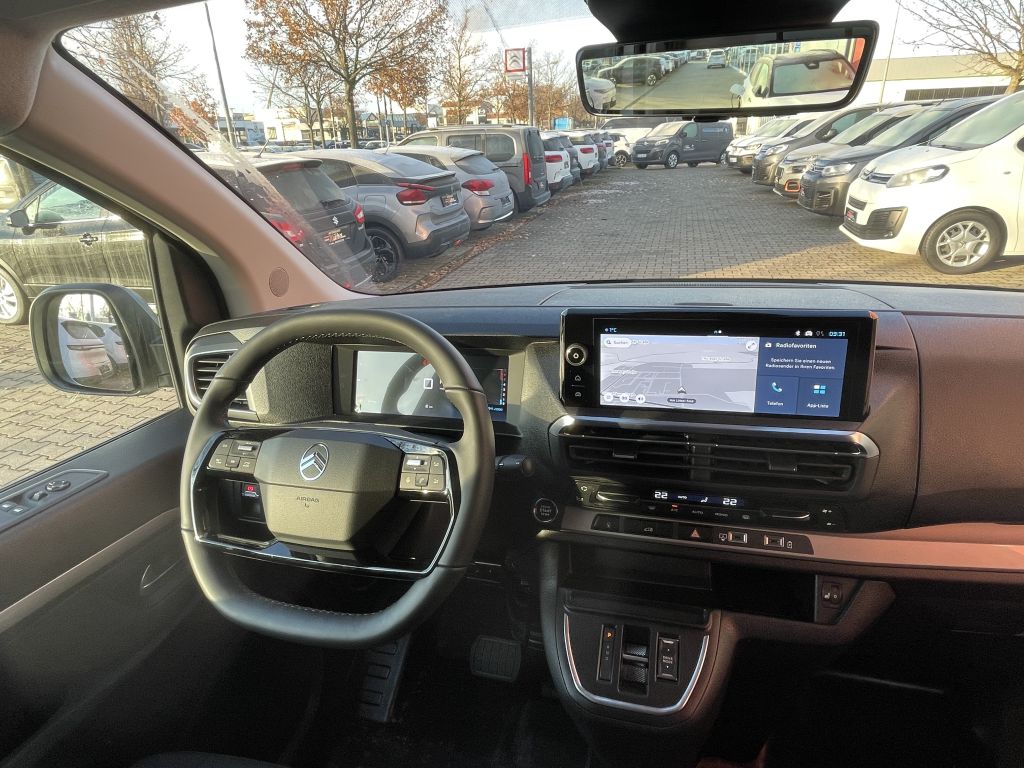 Fahrzeugabbildung Citroën Jumpy M Diesel 180 (2.2) AT + Webasto, LED, AHK