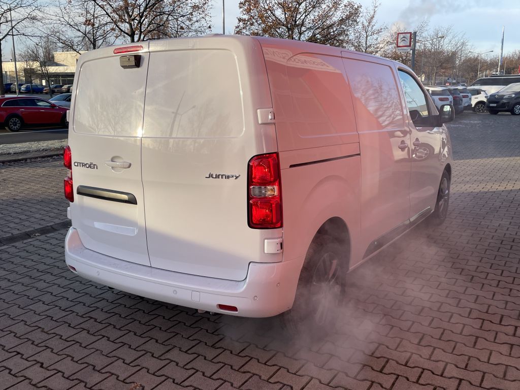 Fahrzeugabbildung Citroën Jumpy M Diesel 180 (2.2) AT + Webasto, LED, AHK