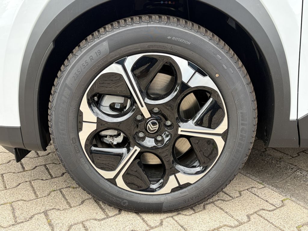 Fahrzeugabbildung Citroën C5 Aircross Plug-In-Hybrid 225 MAX + AHK, AWR