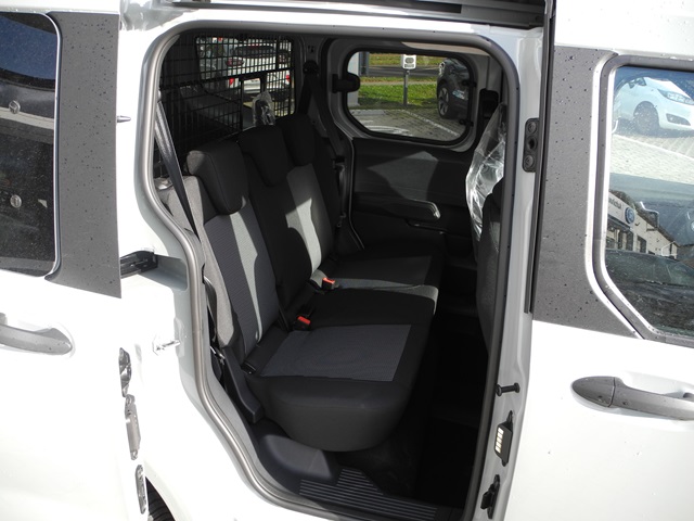 Fahrzeugabbildung Ford Transit Courier Trend -Tempo, Winter-Pak., Klima