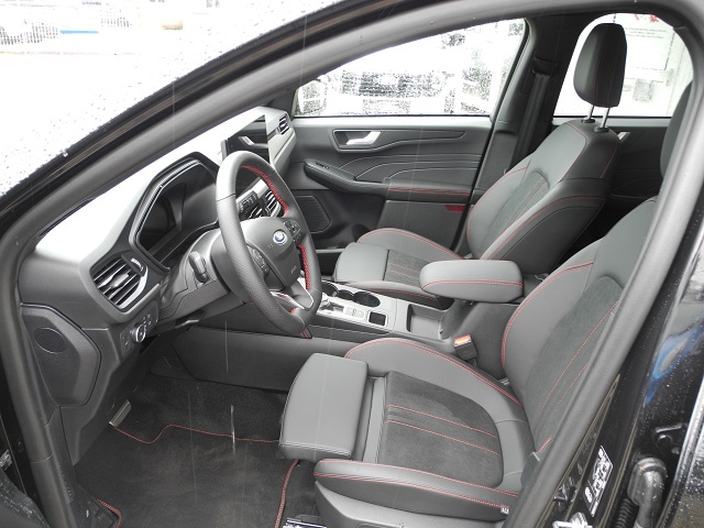 Fahrzeugabbildung Ford Kuga FHEV 4x4 ST-LINE X - Matrix LED, AHK, Allw.