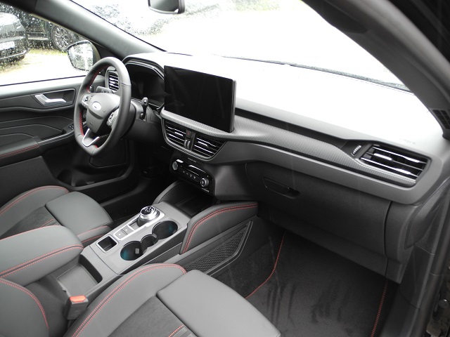 Fahrzeugabbildung Ford Kuga FHEV 4x4 ST-LINE X - Matrix LED, AHK, Allw.