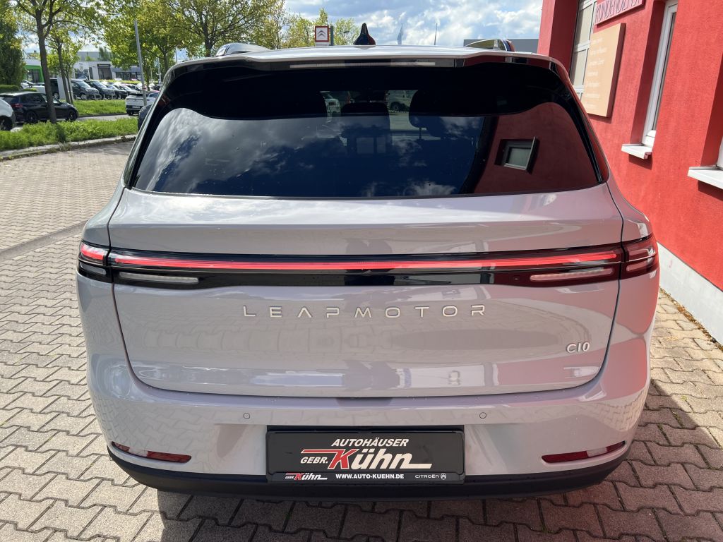 Fahrzeugabbildung Leapmotor C10 REEV 28,4 kWh Design