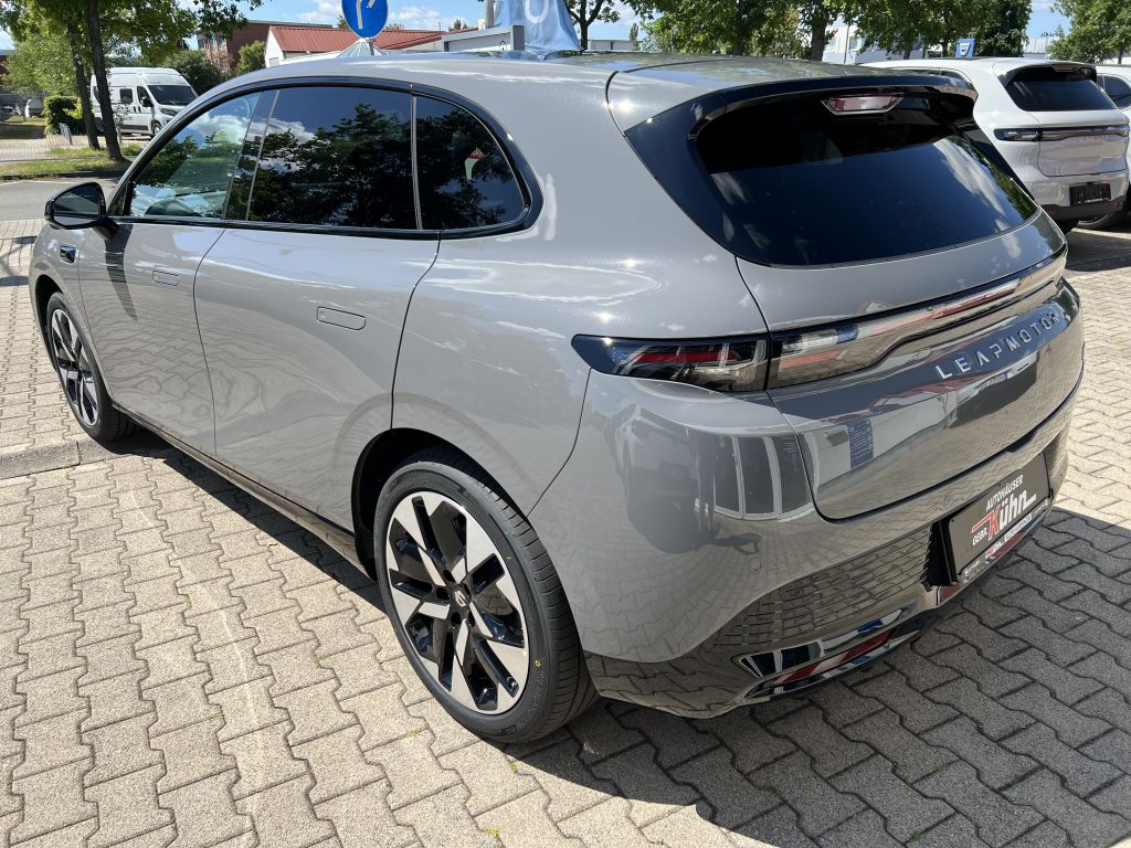 Fahrzeugabbildung Leapmotor B05 67,1 kWh ProMax Design