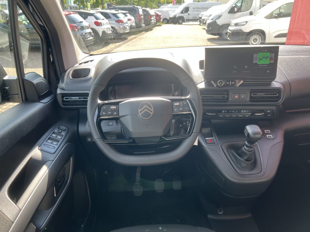 Fahrzeugabbildung Citroën Berlingo M PureTech 110 PLUS Style & Comfort