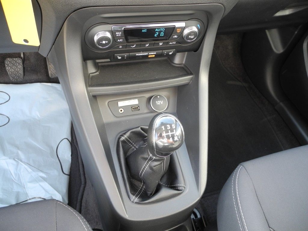 Fahrzeugabbildung Ford Ka+ 1.2 Cool&Sound - Klimaaut., Sitzh., Allw.