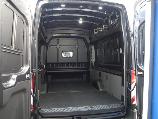 Fahrzeugabbildung Ford Transit Doka 350 L4 Trend - Navi, Standh., Xenon