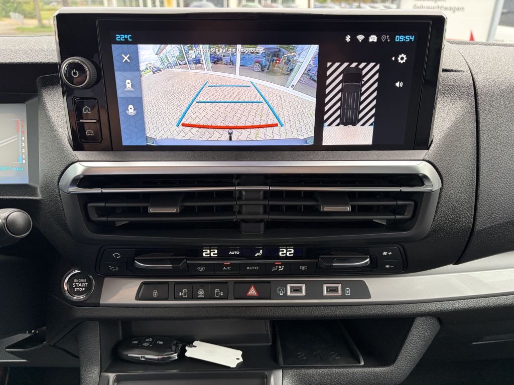 Fahrzeugabbildung Citroën SpaceTourer XL Diesel 180 AT PLUS + ACC, NAV, 8S