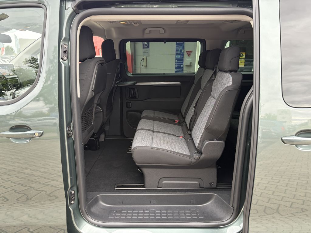 Fahrzeugabbildung Citroën SpaceTourer XL Diesel 180 AT PLUS + ACC, NAV, 8S