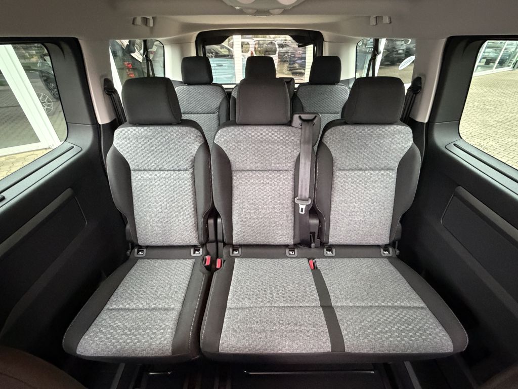 Fahrzeugabbildung Citroën SpaceTourer XL Diesel 180 AT PLUS + ACC, NAV, 8S