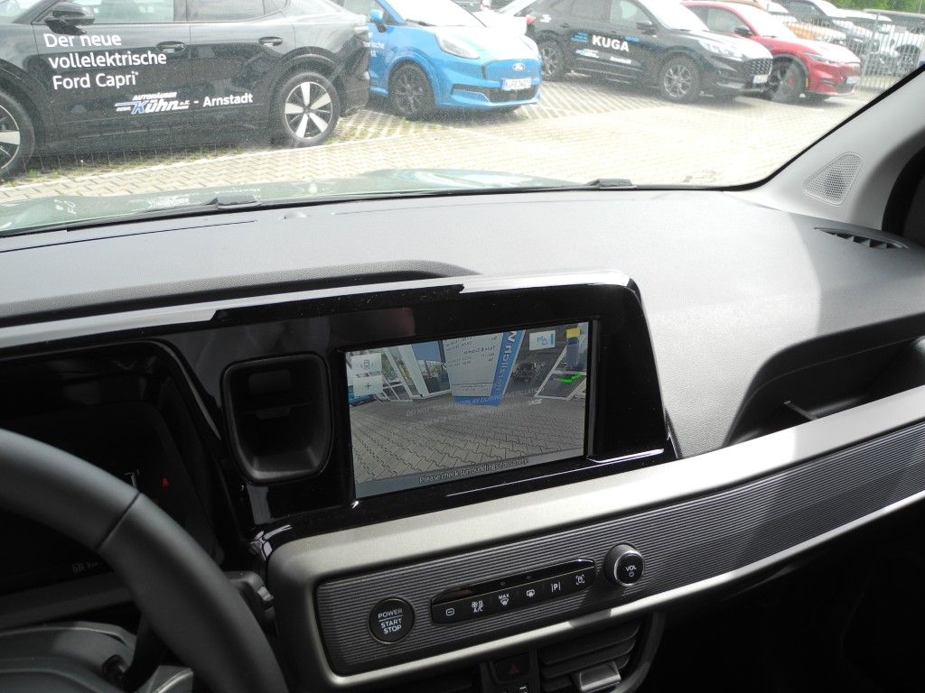 Fahrzeugabbildung Ford Tourneo Courier 1.0 TITANIUM - Winter-P., 17Z LM