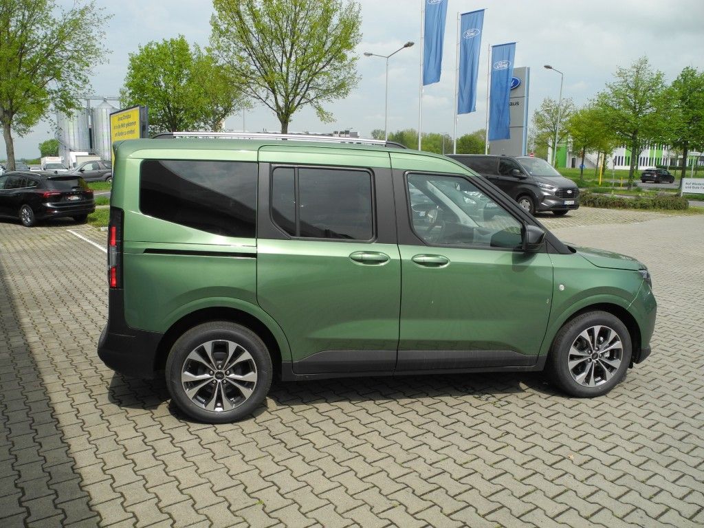 Fahrzeugabbildung Ford Tourneo Courier 1.0 TITANIUM - Winter-P., 17Z LM