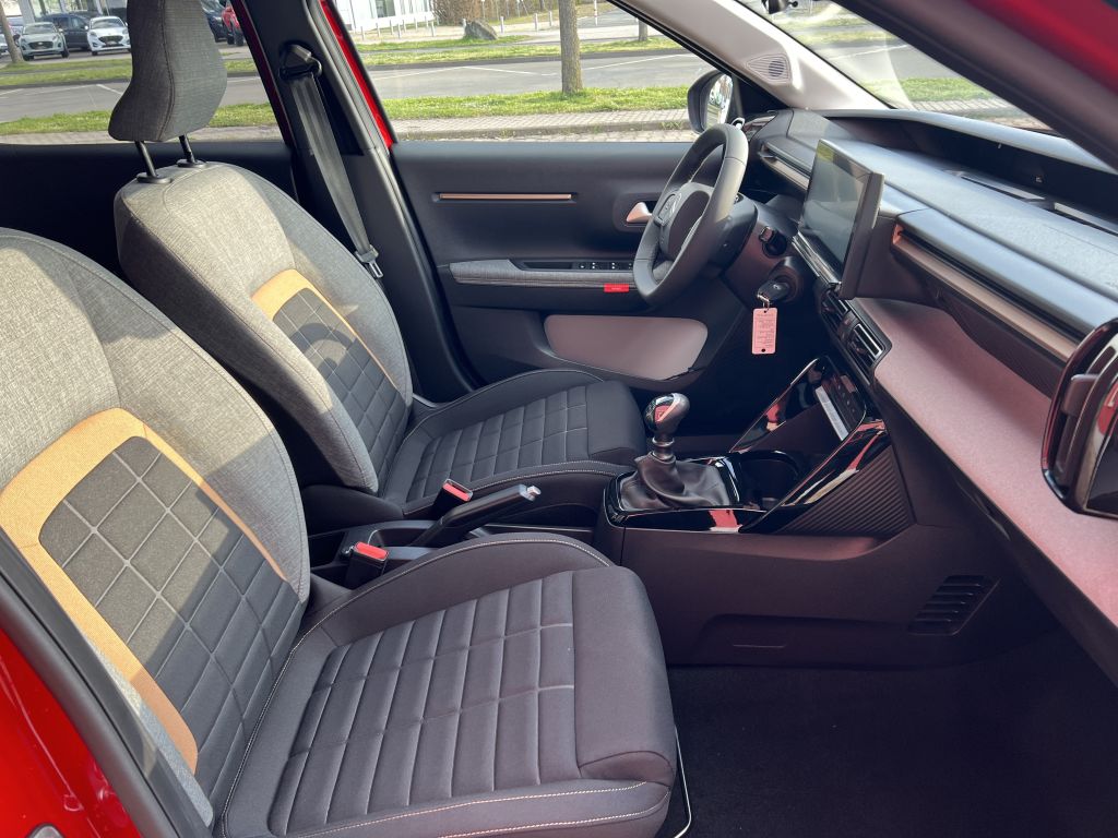 Fahrzeugabbildung Citroën C3 Aircross Turbo 100 Stop&Start PLUS Modell 25