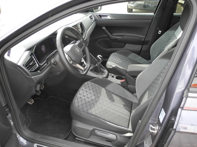 Fahrzeugabbildung Volkswagen Polo 1.0 TSI R-Line - Sitzh., WR, LED, Climatro.