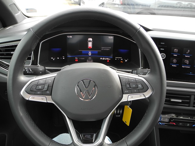 Fahrzeugabbildung Volkswagen Polo 1.0 TSI R-Line - Sitzh., WR, LED, Climatro.