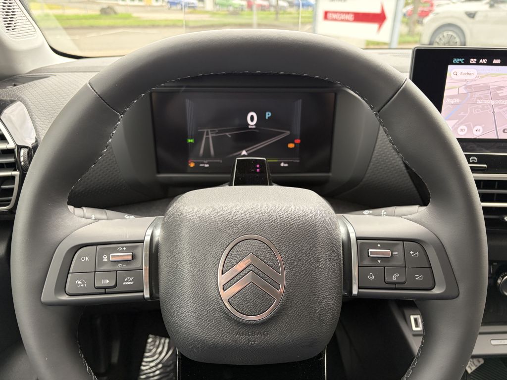Fahrzeugabbildung Citroën C4 Hybrid 145 TEAM D + Allwetterreifen