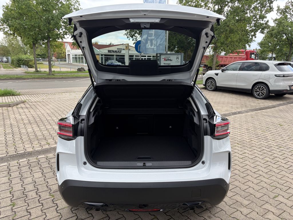 Fahrzeugabbildung Citroën C4 Hybrid 145 TEAM D + Allwetterreifen