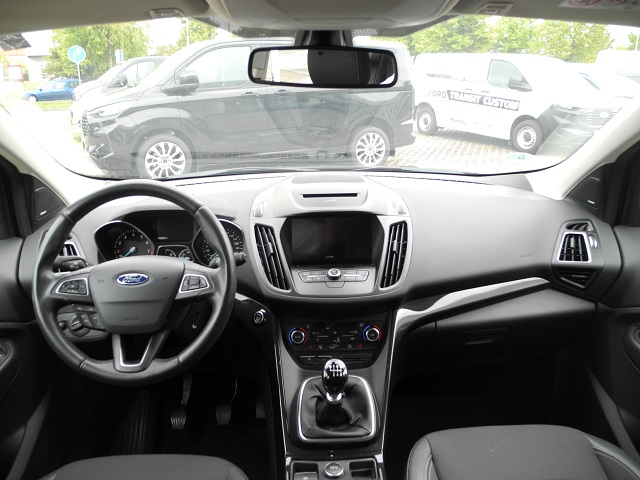 Fahrzeugabbildung Ford Kuga 1.5 Titanium - Xenon, AHK, Allw., eHeckkl.