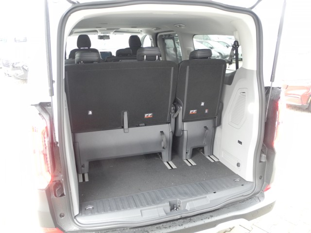 Fahrzeugabbildung Ford Tourneo Custom L2 4x4 Autm. Active - eAHK, Allw.